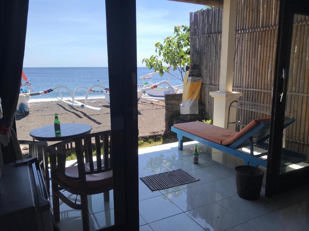 Tambun Sari Beach Homestay Amed Dış mekan fotoğraf