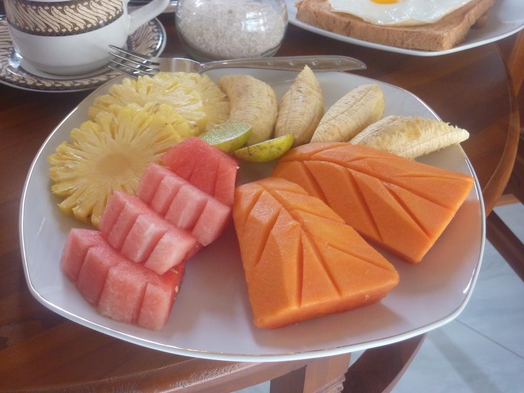 Tambun Sari Beach Homestay Amed Dış mekan fotoğraf